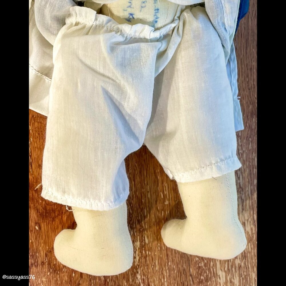 ▪️VTG▪️1980's18 Inch RARE & HARD-TO-FIND Handmade Embroidered Shakertown Doll - Picture 7 of 12